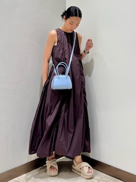 「アイテム（ボストンバッグ）」を使った、emmiさん（レディース・165cm）の夏コーディネート
