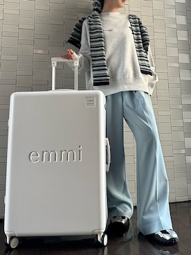 「アイテム（スーツケース/キャリーバッグ）」を使った、emmiさん（レディース・157cm）の冬コーディネート