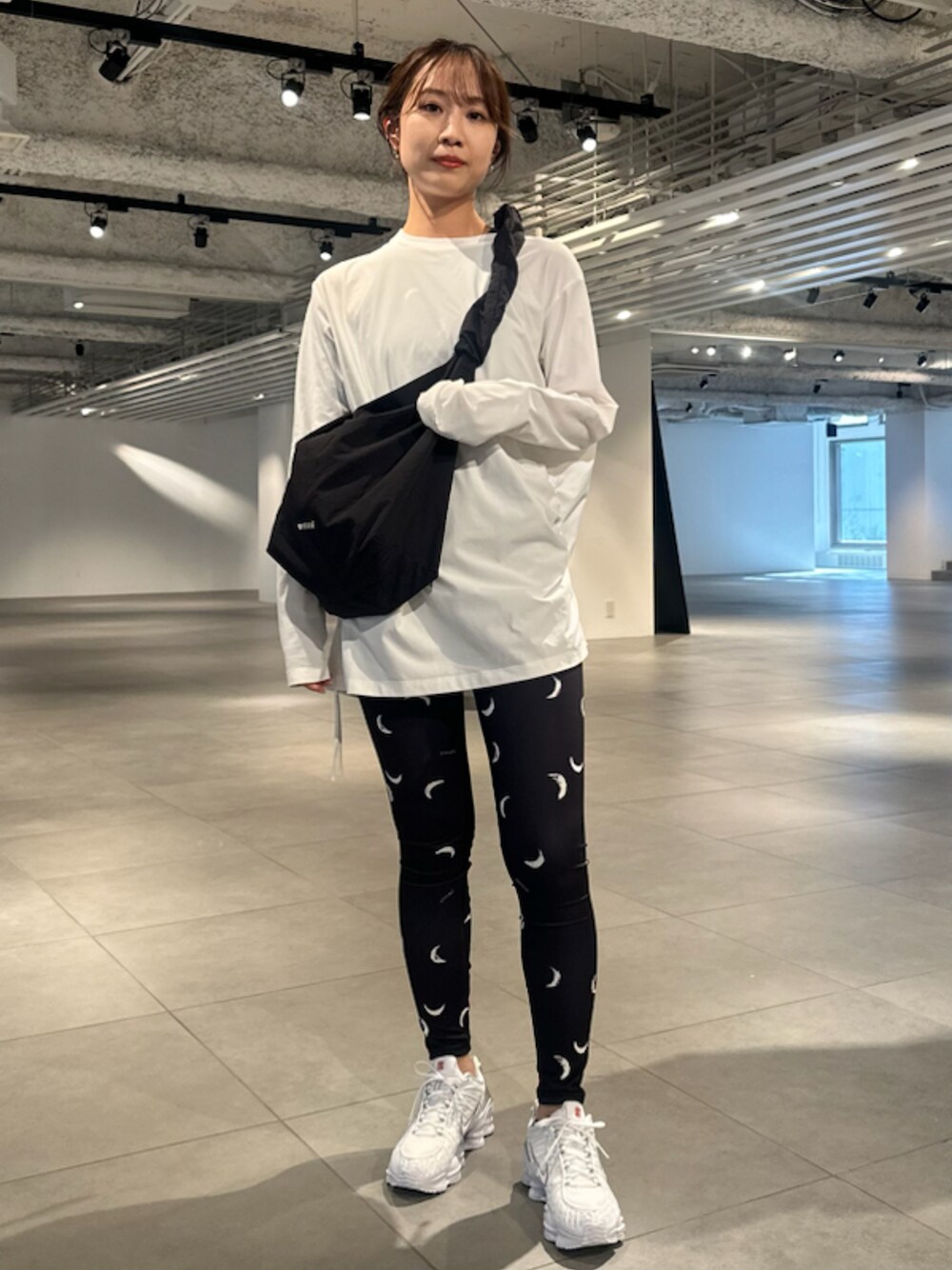 emmi(エミ) MOON柄トップス&レギンス 上下セット emmi(エミ) MOON柄