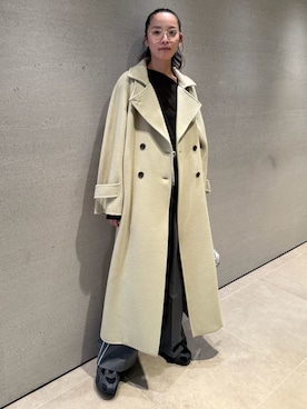 「アイテム（トレンチコート）」を使った、emmiさん（レディース・165cm）の秋コーディネート
