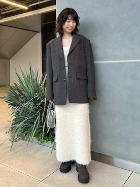 「アイテム（スカート、ベージュ系）」を使った、emmiさん（メンズ・155cm）の秋コーディネート