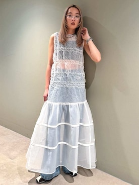 「emmi（エミ）のウエストゴムルーズデニムパンツ（デニムパンツ、ブルー系）」を使った、emmiさんの春コーディネート