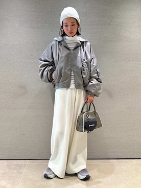 「アイテム（その他ヘアアクセサリー、ブルー系）」を使った、emmiさん（レディース・160cm）の秋コーディネート