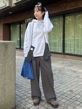 「アイテム（手袋）」を使った、emmiさん（レディース・161cm）の冬コーディネート