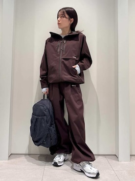 「アイテム（チャーム）」を使った、emmiさん（レディース・154cm）の秋コーディネート