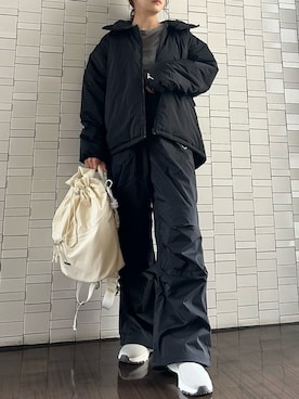 「アイテム（アウトドア/スポーツ）」を使った、emmiさん（レディース・157cm）の秋コーディネート