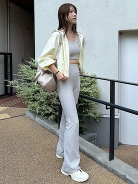 「アイテム（バックパック/リュック、ベージュ系）」を使った、emmiさん（レディース・163cm）の秋コーディネート