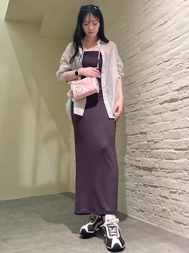 「PUMA（プーマ）の【emmi×PUMA】H-STREET（スニーカー、ブラウン系）」を使った、emmiさんの春コーディネート