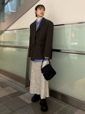 「emmi（エミ）のeco ナイロンスクエアバッグ（ハンドバッグ）」を使った、emmiさん（レディース・161cm）の秋コーディネート