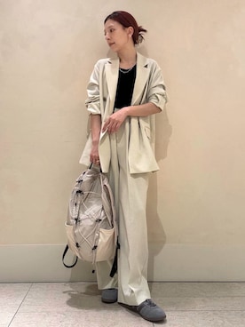 「adidas Originals（アディダスオリジナルス）の【adidas Originals for emmi】GAZELLE LO PRO W（スニーカー、グレー系）」を使った、emmiさんの春コーディネート