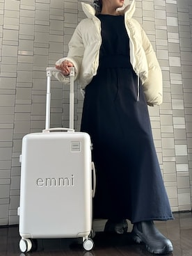 「アイテム（スーツケース/キャリーバッグ）」を使った、emmiさん（レディース・157cm）の冬コーディネート