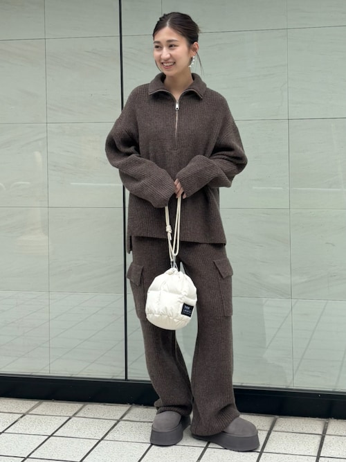 ウールニットカーゴパンツ（カーゴパンツ）｜emmi（エミ）の