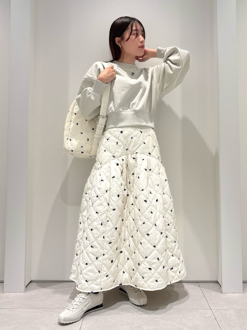 フラワーエンブロイダリーキルティングスカート（スカート）｜emmi