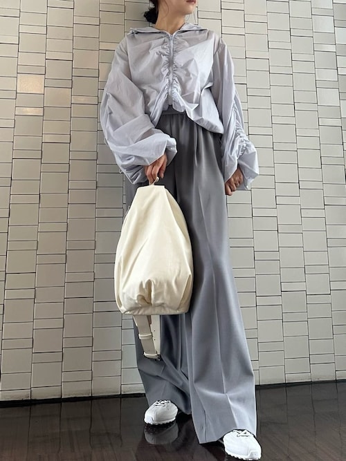 撥水 ギャザーフーディーブルゾン（ブルゾン）｜emmi（エミ）の