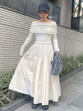 「アイテム（ワンピース/ドレス）」を使った、emmiさん（レディース・165cm）の秋コーディネート