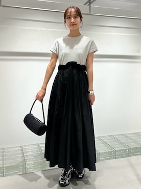 「アイテム（バングル/リストバンド）」を使った、emmiさん（レディース・161cm）の夏コーディネート