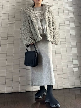 「emmi（エミ）のeco ナイロンスクエアバッグ（ハンドバッグ）」を使った、emmiさん（レディース・157cm）の秋コーディネート