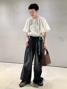 「アイテム（シャツ/ブラウス）」を使った、emmiさん（レディース・153cm）の冬コーディネート