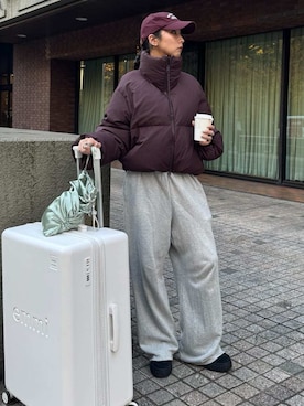 「アイテム（バッグ、グリーン系）」を使った、emmiさん（レディース・165cm）の秋コーディネート