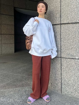 「アイテム（サンダル、パープル系）」を使った、emmiさん（レディース・160cm）の秋コーディネート