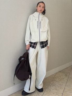 「アイテム（バックパック/リュック）」を使った、emmiさん（レディース・165cm）の秋コーディネート