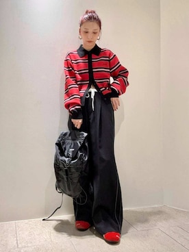 「アイテム（スラックス、ブラック系）」を使った、emmiさん（レディース・154cm）の秋コーディネート