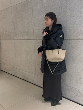 「アイテム（スニーカー）」を使った、Sakiさん（レディース・164cm）の冬コーディネート