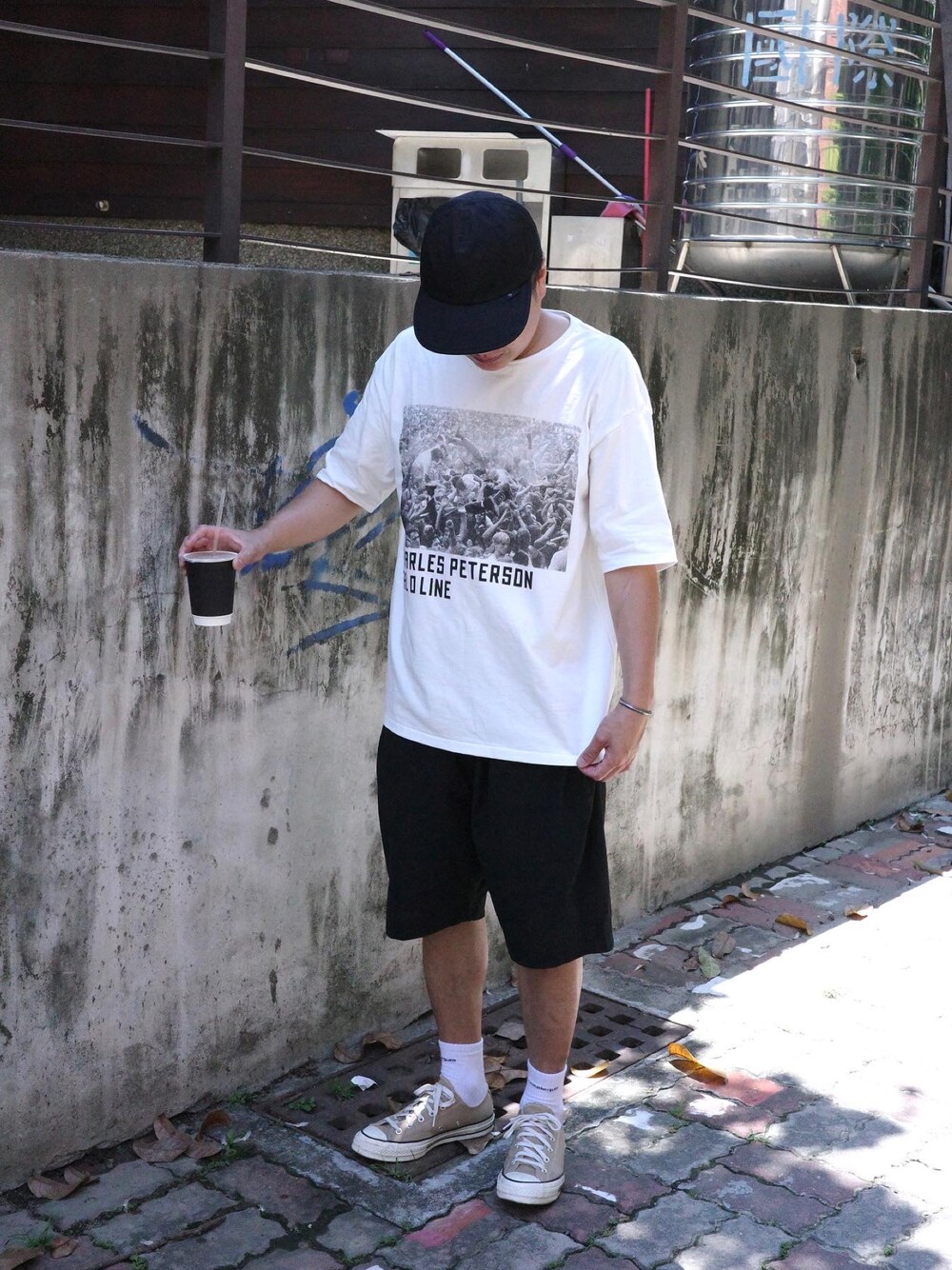 「moifのアイテム（帽子、ブラック系）」を使った、Tyrionさん（メンズ・172cm）の春コーディネートの1枚目の写真