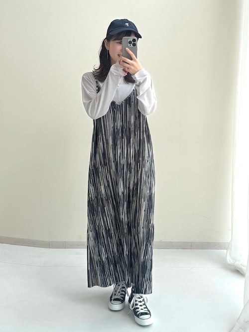 モノトーン配色で落ち着いた印象に