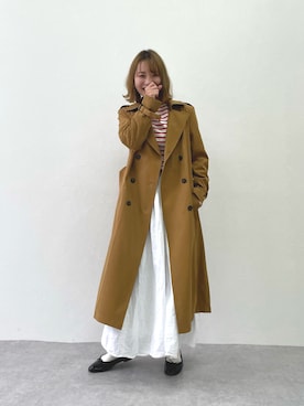 「白スカート」｜「アイテム（トレンチコート）」を使った、ちささん（レディース・157cm）の冬コーディネート