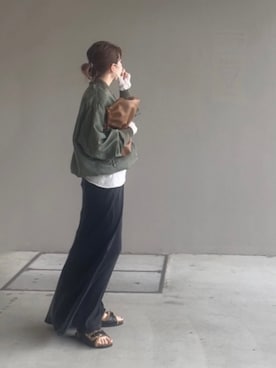 「マキシスカート」｜「アイテム（MA-1）」を使った、UDさん（レディース・164cm）の秋コーディネート
