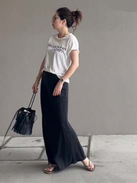 「モノートーン」｜UDさん（レディース・164cm）の夏コーディネート