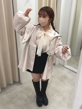 「ミニスカート」｜「アイテム（マウンテンパーカー）」を使った、mirekaさん（レディース・146cm）の冬コーディネート