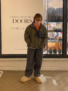 「URBAN RESEARCH DOORS（アーバンリサーチドアーズ）のURD 裏ボアナイロンブルゾン（ブルゾン）」を使った、はしもとさん（レディース・153cm）の冬コーディネート