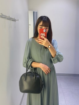 「GUCCI（グッチ）のアイテム（腕時計、ブラウン系）」を使った、chamiさん（レディース・149cm）の秋コーディネート
