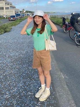 「BEAMS（ビームス）のアイテム（Tシャツ/カットソー、グリーン系）」を使った、chamiさん（レディース・149cm）の秋コーディネート