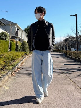 「アイテム（デニムパンツ）」を使った、takamitsu suzukiさん（メンズ・179cm・30代）の秋コーディネート