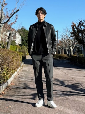 「アイテム（ライダースジャケット）」を使った、takamitsu suzukiさん（メンズ・179cm）の秋コーディネート