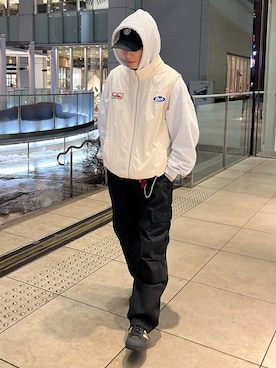 「Supreme （シュプリーム）のアイテム（帽子）」を使った、SHINさん（メンズ・167cm）の冬コーディネート