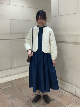 「デニムワンピース」｜「アイテム（ノーカラージャケット）」を使った、いまりさん（レディース・164cm）の春コーディネート