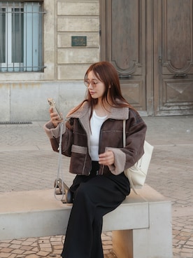 「アイテム（ムートンコート）」を使った、natsukoakahani さん（レディース・165cm）の秋コーディネート