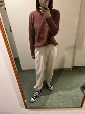 「アイテム（スウェットパンツ）」を使った、Chiakiさん（レディース・161cm）の冬コーディネート