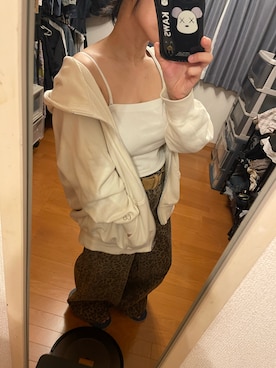 「アイテム（チューブトップ）」を使った、ターさん（レディース・157cm）の秋コーディネート