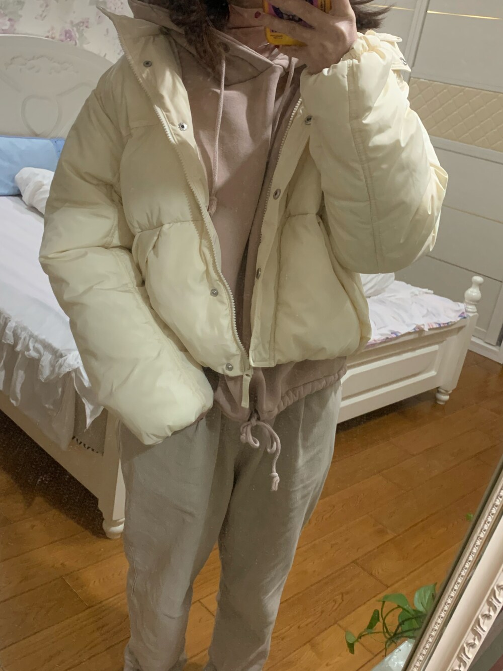 「wcloset」｜「w closetのエコダウンショート丈アウター（ダウンジャケット/コート、ホワイト系）」を使った、電波ルルさん（レディース・158cm）の冬コーディネートの1枚目の写真