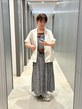 「ITEMS URBANRESEARCH（アイテムズ アーバンリサーチ）の『イージーケア/接触冷感/UVカット』SMOOTH LINEN TOUCH 半袖ジャケット（テーラードジャケット、ホワイト系）」を使った、Ayaneさん（レディース・165cm）の夏コーディネート