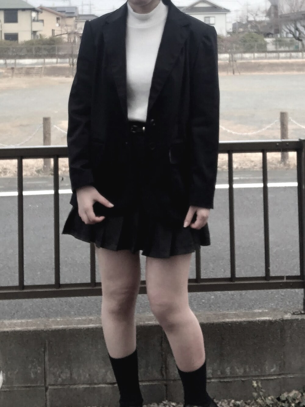 「シンプル、キレイめ、厚底シューズ、ootd、プリーツスカート、ミニスカート、プチプラ、黒、モノトーン、タートルネックニット、ジャケット、ジャケットスタイル」｜「Handmadeのアイテム（ジャケット/アウター、ブラック系）」を使った、heika さん（レディース・160cm）の冬コーディネートの1枚目の写真