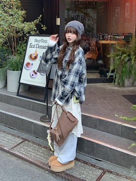 「UGG（アグ）のアイテム」を使った、momoさん（レディース・154cm）の冬コーディネート