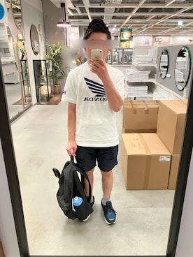 「GU（ジーユー）のアイテム（Tシャツ/カットソー、ホワイト系）」を使った、FRさん（メンズ・159cm）の秋コーディネート