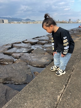 「アイテム（デニムパンツ）」を使った、wa.ou.chiさん（キッズ・123cm）の秋コーディネート