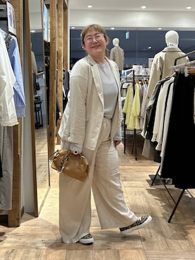 「LOWRYS FARM（ローリーズファーム）のＵＳＥＦＵＬシアープルオーバー　580950（Tシャツ/カットソー、グレー系）」を使った、たけちゃんさん（レディース・161cm）の春コーディネート